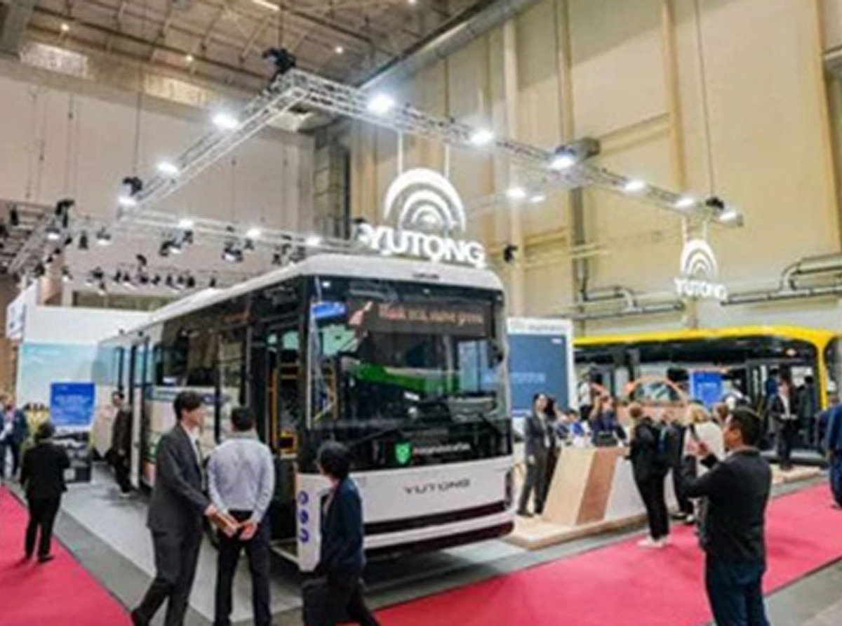 yutong-devoile-ses-derniers-bus-electriques