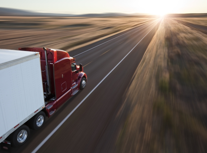 Sécurité routière : le gouvernement impose une formation obligatoire pour la conduite d’un véhicule lourd