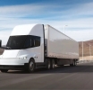 Tesla vise maintenant l'autonomie pour son Semi